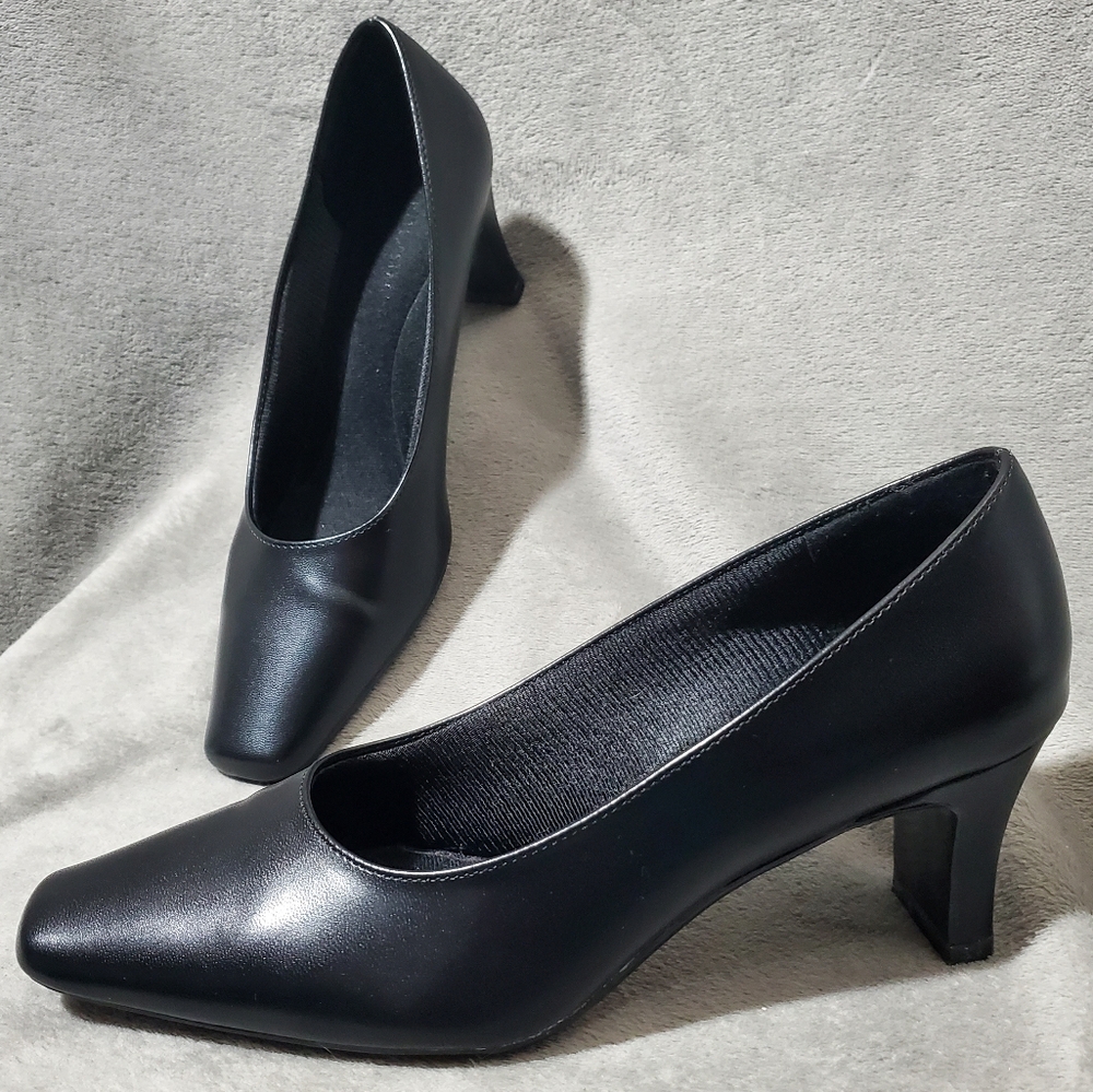 White Stag Angela  Square Toe Pumps Black 8.5 M